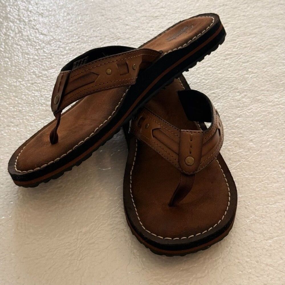 Clarks Fenner Sandals Women’s 8M Brown Honey Leather Flip Flops NEW